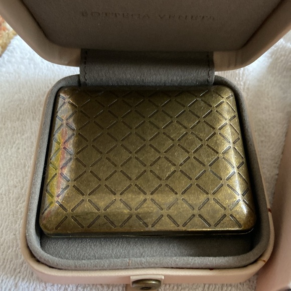 Assorted Compact Collection - Picture 2 of 9